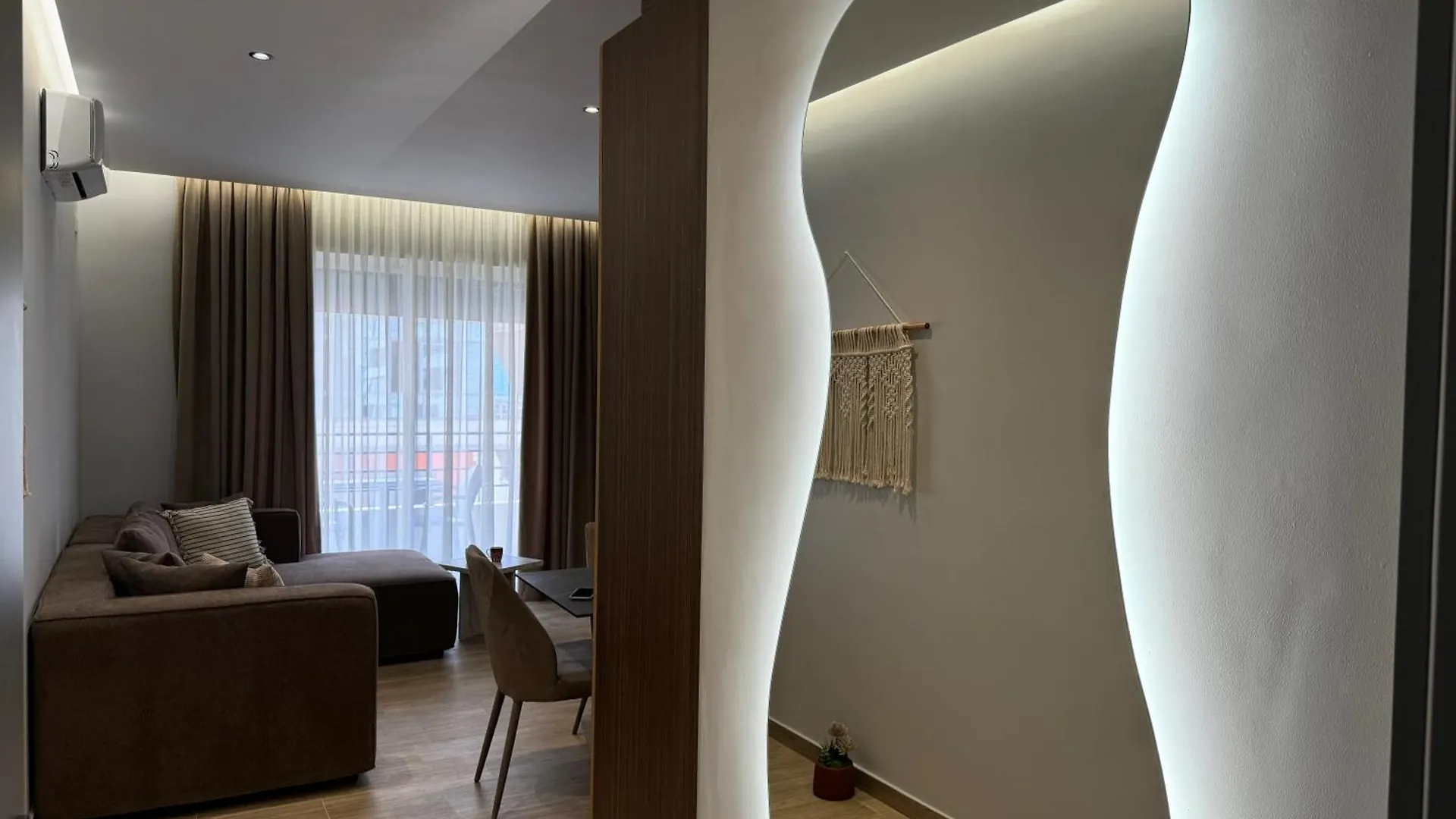 Fael First Luxury Apartments Lungomare Avlonya
