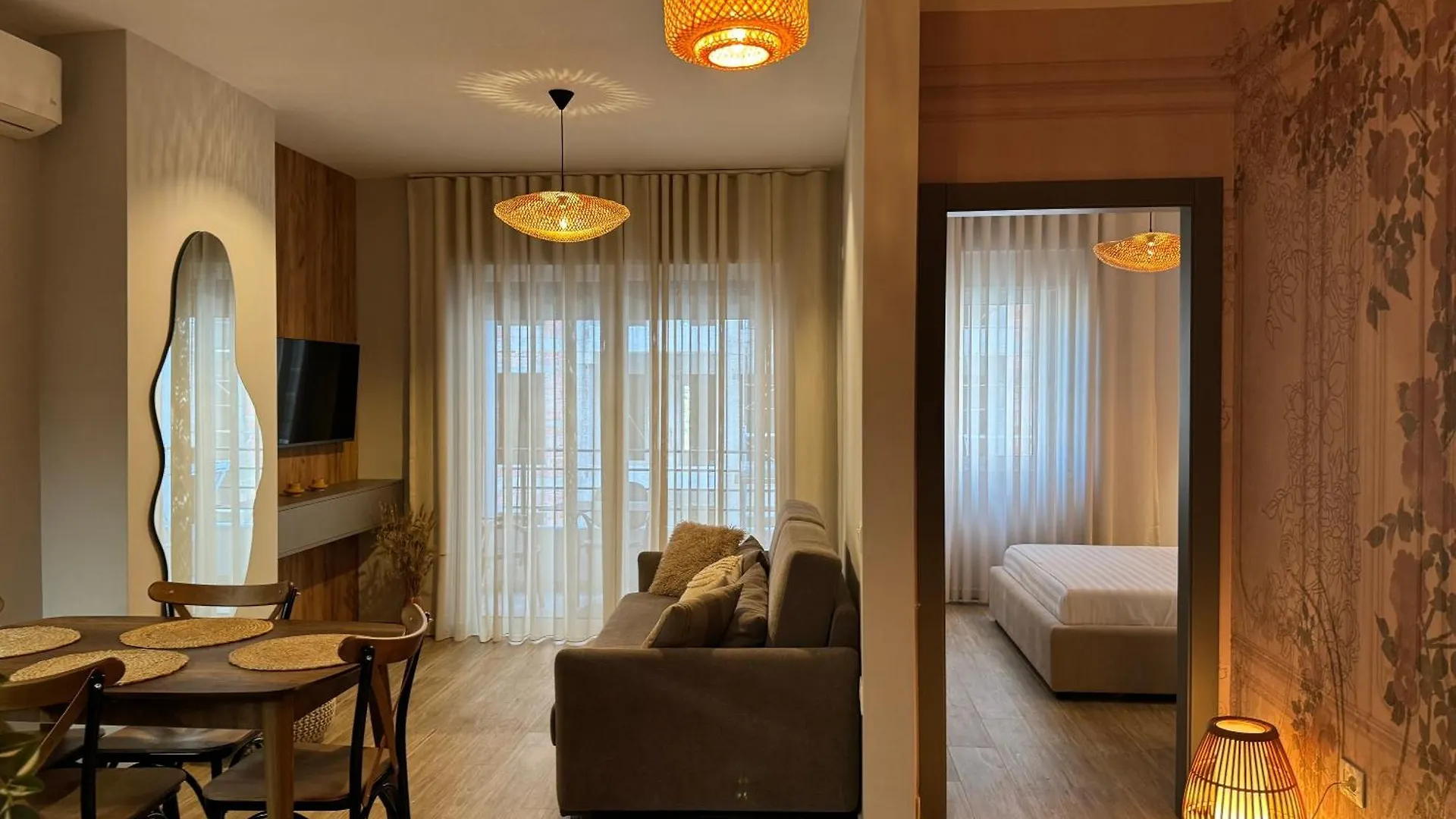 Fael First Luxury Apartments Lungomare Avlonya