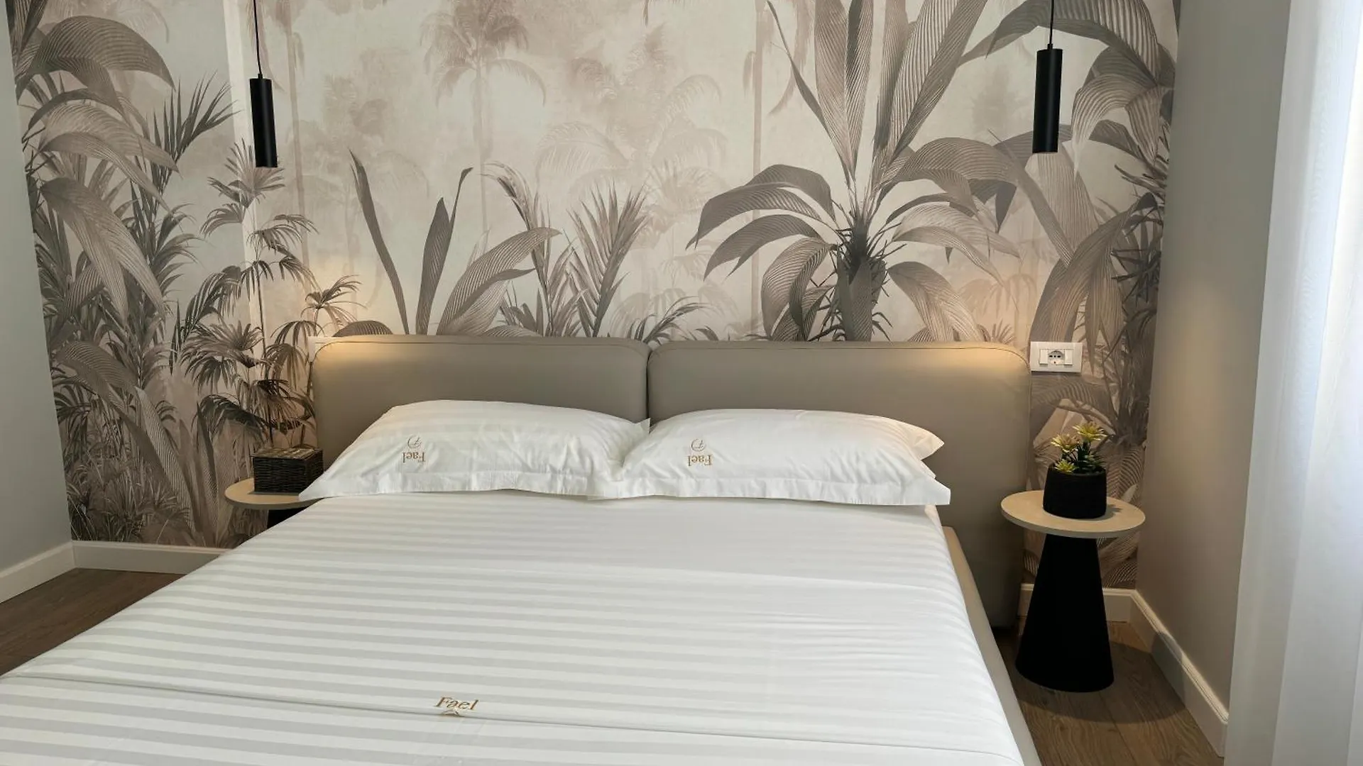 Fael First Luxury Apartments Lungomare Avlonya